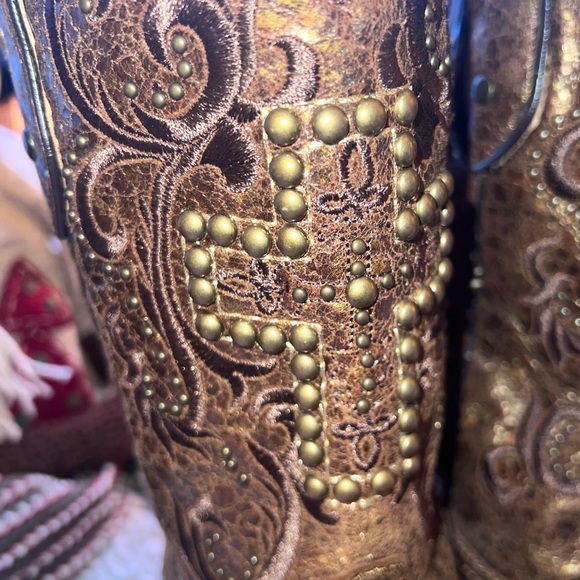 Woman’s Corral Cross boots 👢👢75$ OBO - Picture 8 of 8